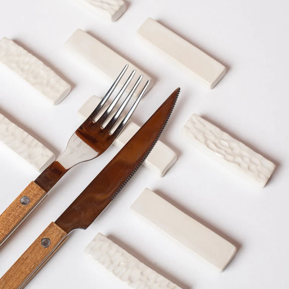 jeda-c-ramique-porte-couteaux-artisanale-set-6-blanc-uni image 1