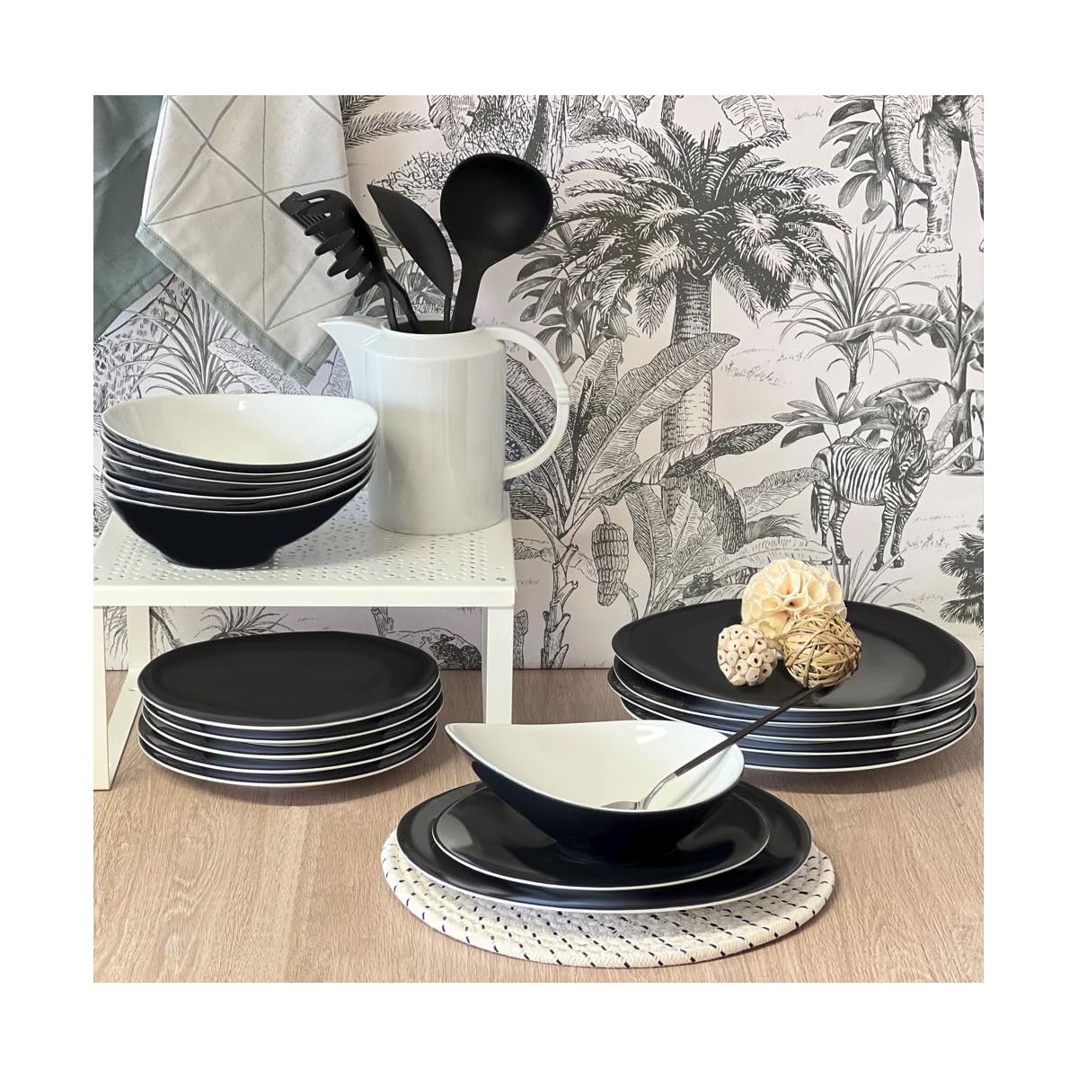 m-dard-de-noblat-sven-assiette-creuse-porcelaine-20-cm-noir-x6 image 2