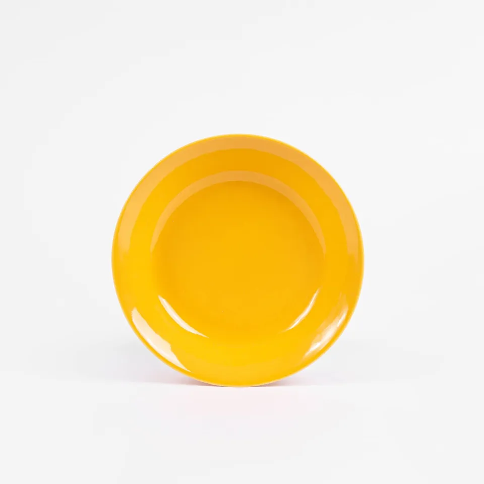ogre-la-fabrique-essentielle-assiette-creuse-porcelaine-jaune-moutarde-19cm image 1
