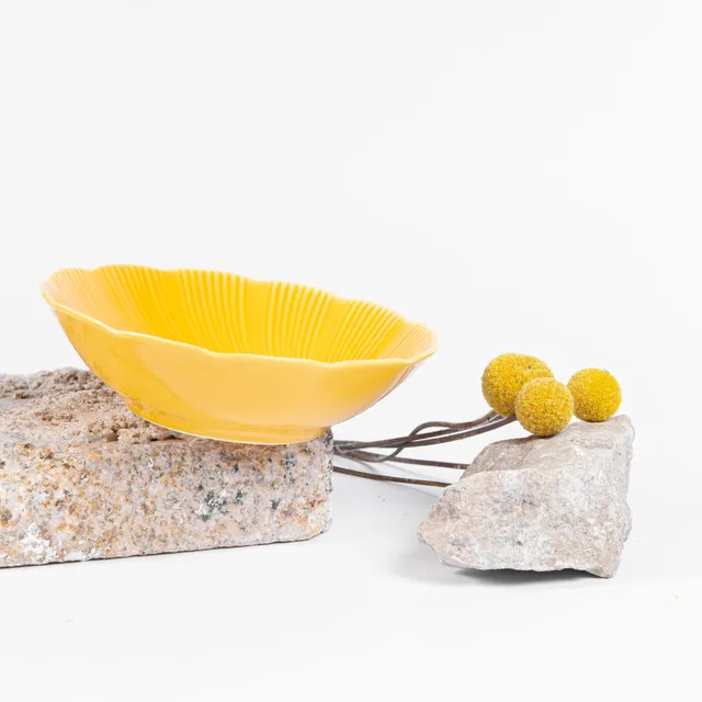 ogre-la-fabrique-tahiti-coupelle-porcelaine-jaune-14-cm image 1
