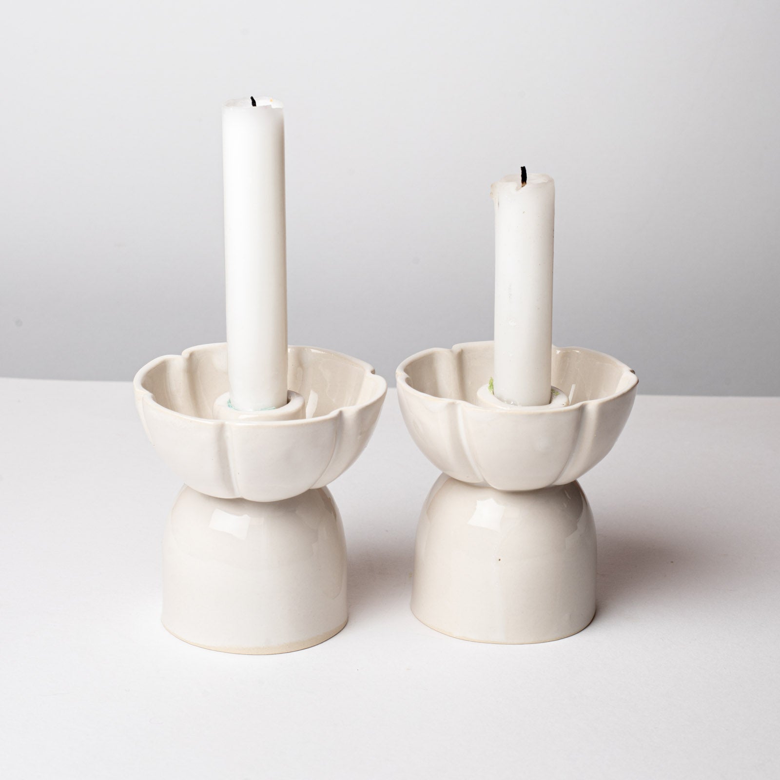 jeda-c-ramique-fleur-bougeoir-blanc-set-de-2-chandelles image 2