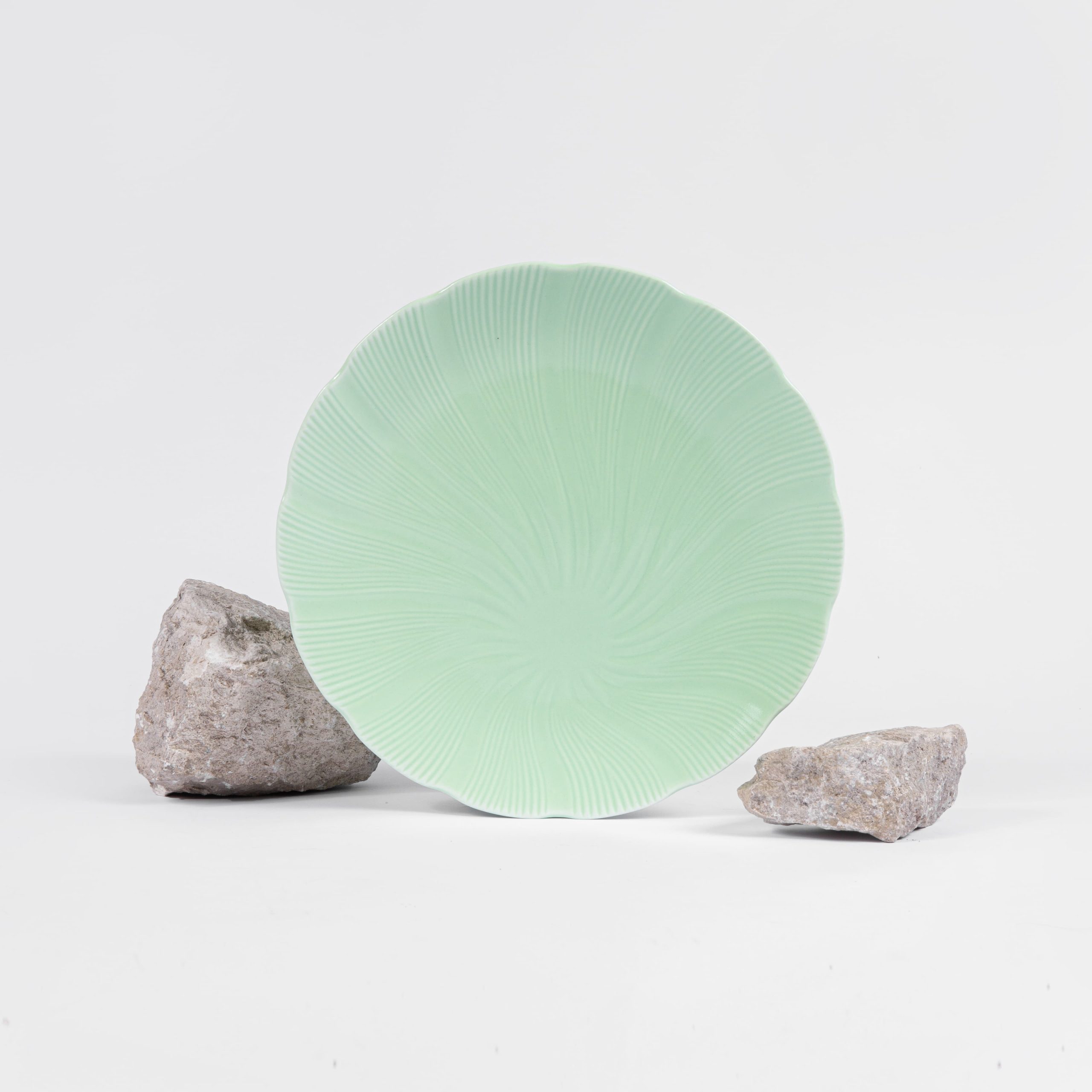ogre-la-fabrique-tahiti-assiette-plate-porcelaine-verte-25-cm image 1