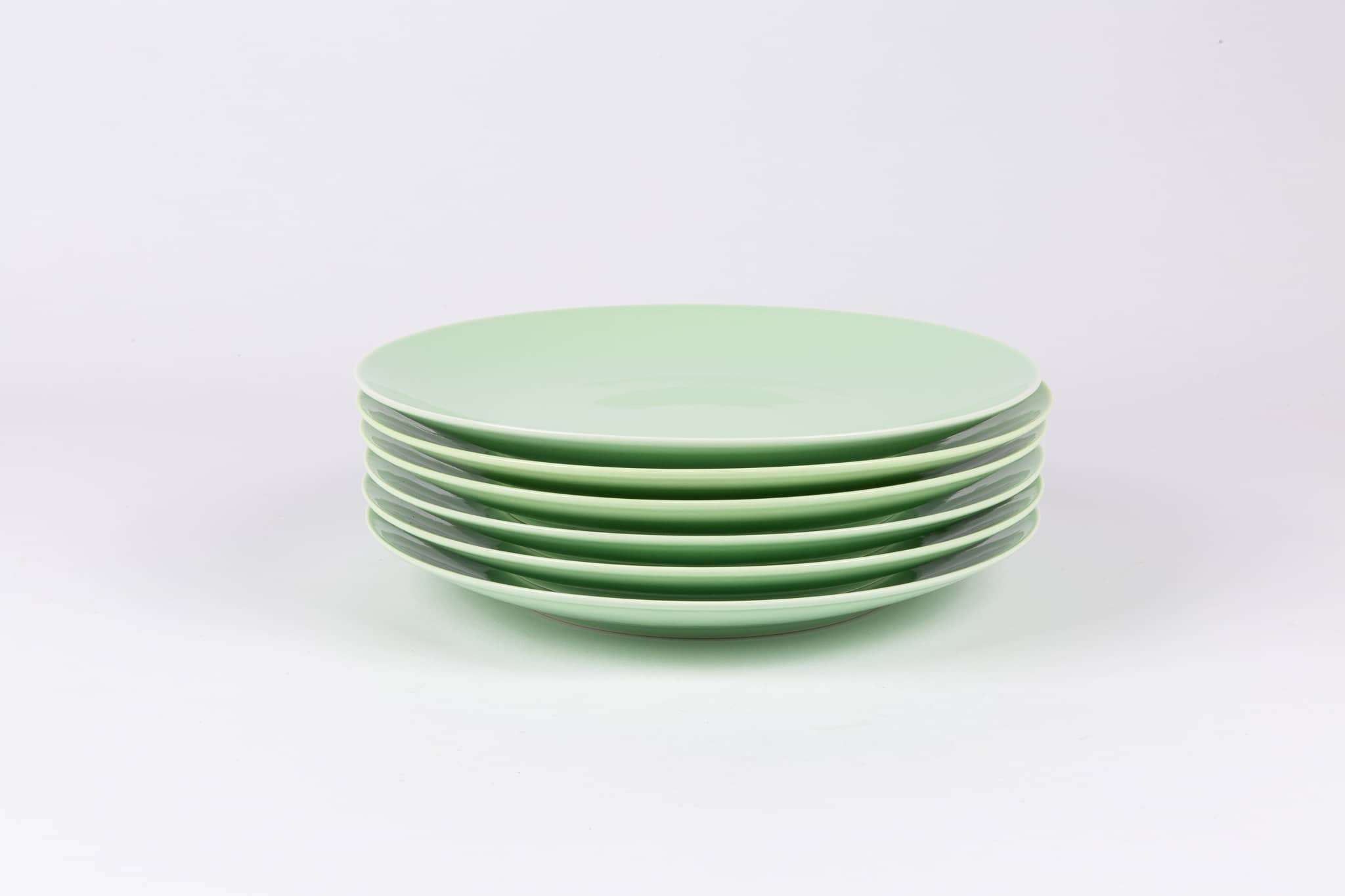 ogre-la-fabrique-essentielle-grande-assiette-plate-porcelaine-vert-amande-25-cm image 3