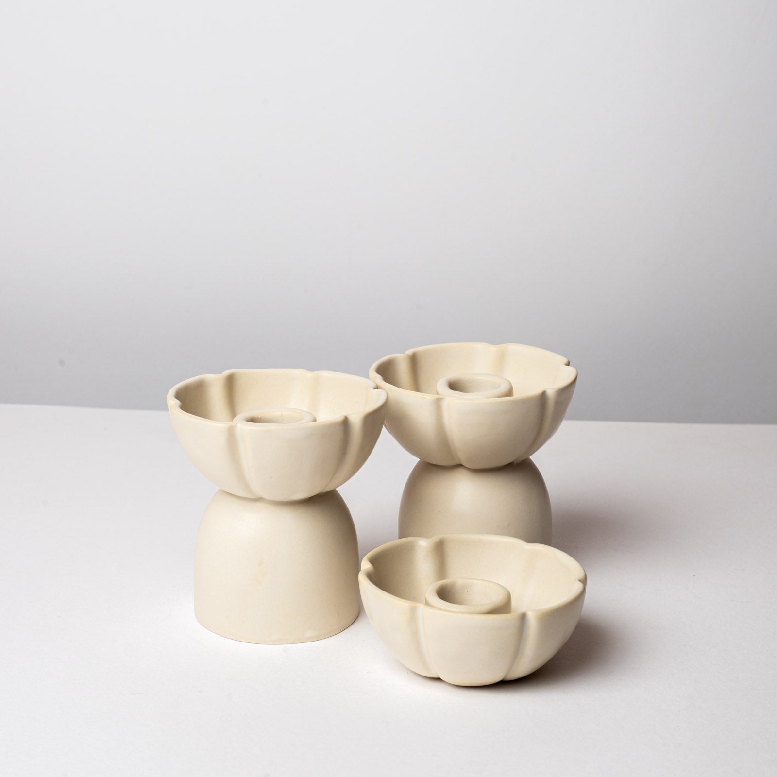 jeda-c-ramique-bougeoirs-fleur-bougeoirs-cr-me-mat-lot-2 image 3