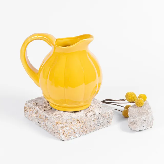 ogre-la-fabrique-melon-pichet-jaune-porcelaine-15-cm image 1