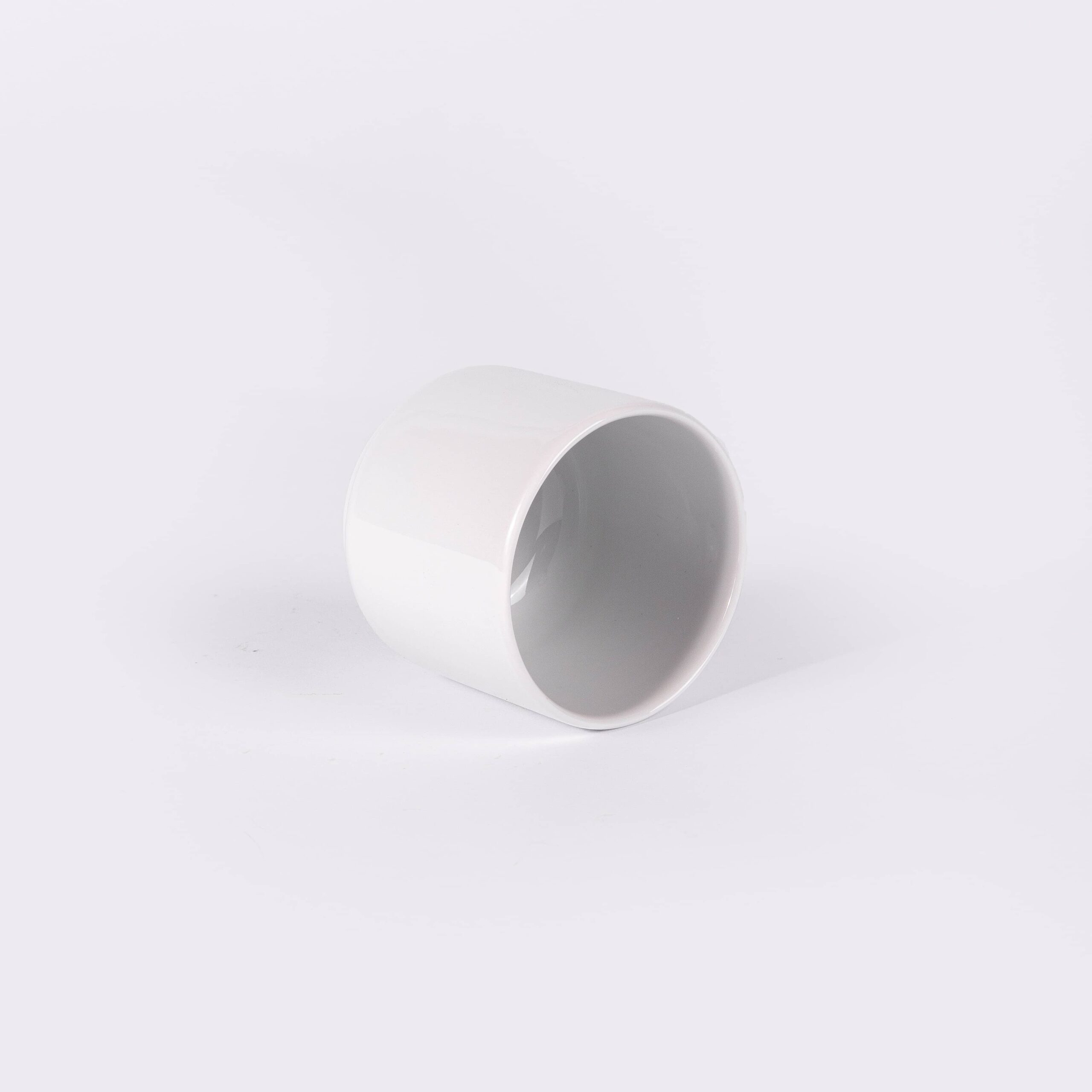 ogre-la-fabrique-nos-tasses-tasse-porcelaine-blanche-sans-anse image 3