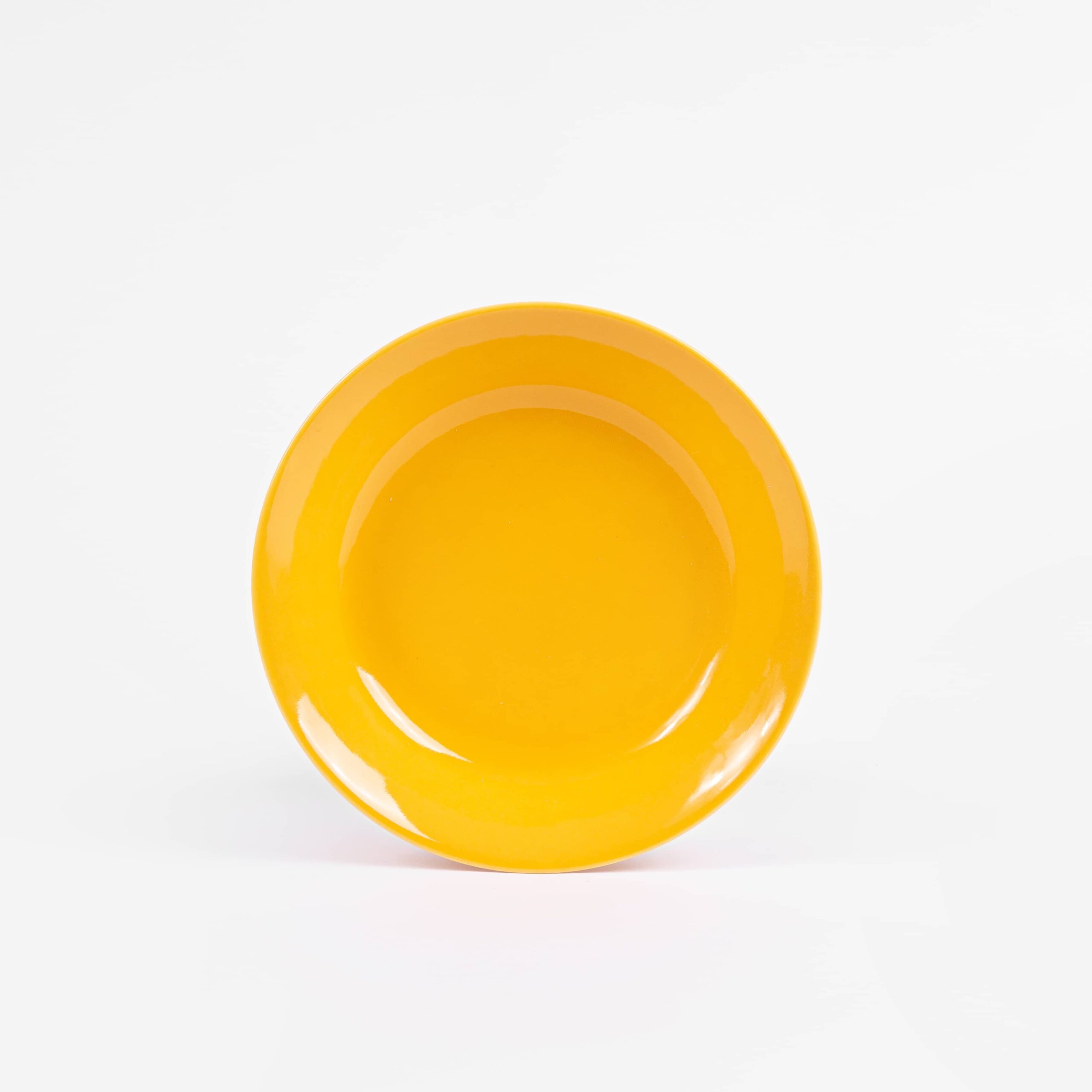 ogre-la-fabrique-essentielle-assiette-creuse-porcelaine-jaune-moutarde-19cm image 1