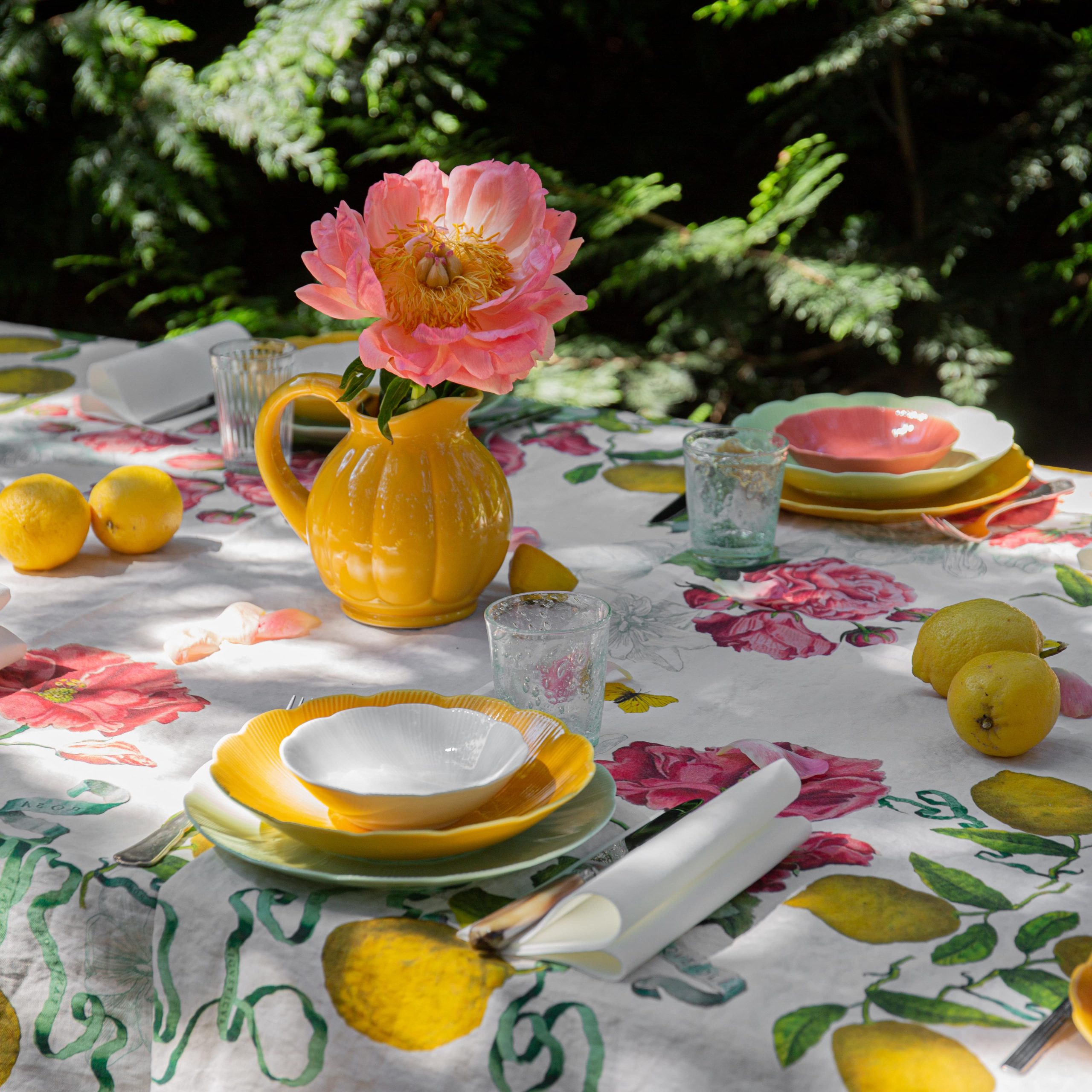 ogre-la-fabrique-melon-pichet-jaune-porcelaine-15-cm image 5