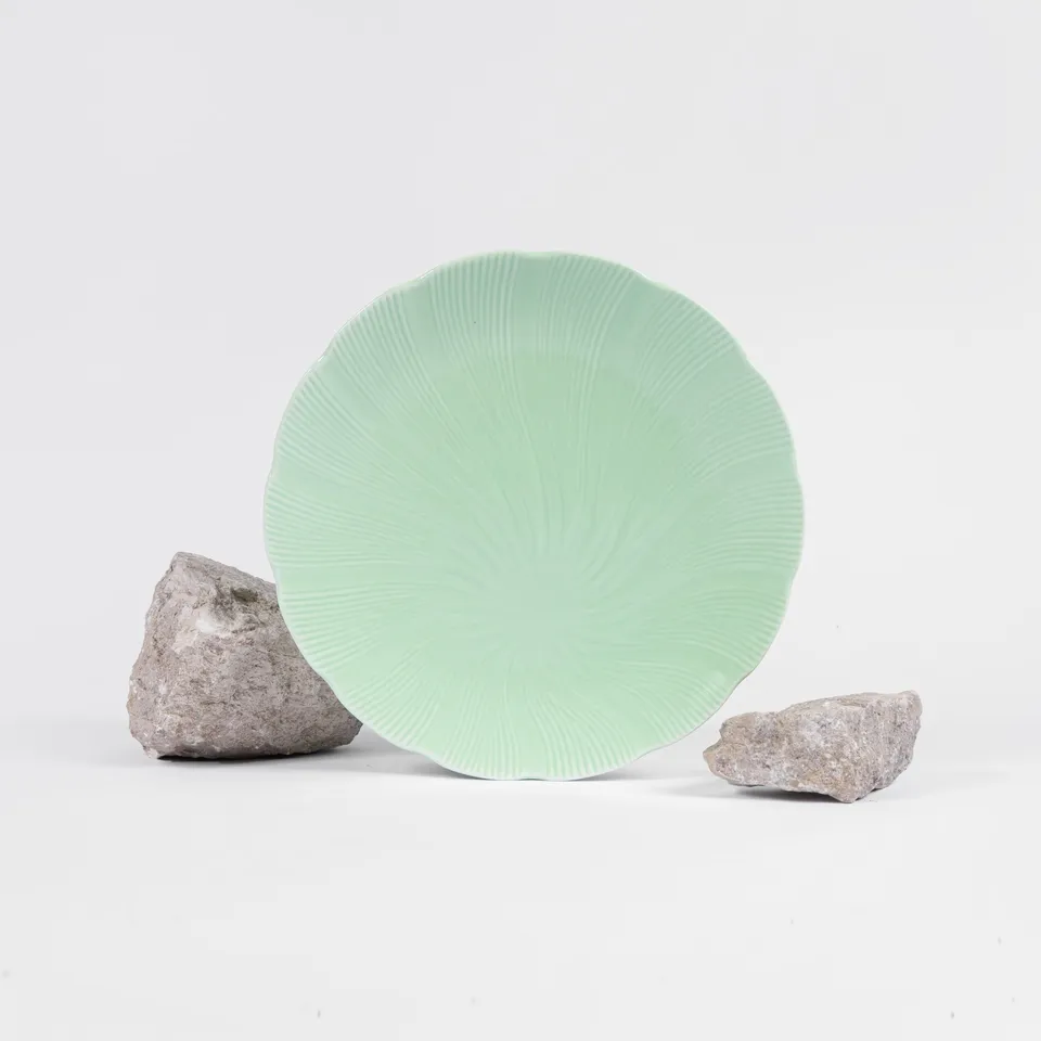 ogre-la-fabrique-tahiti-assiette-plate-porcelaine-verte-25-cm image 1