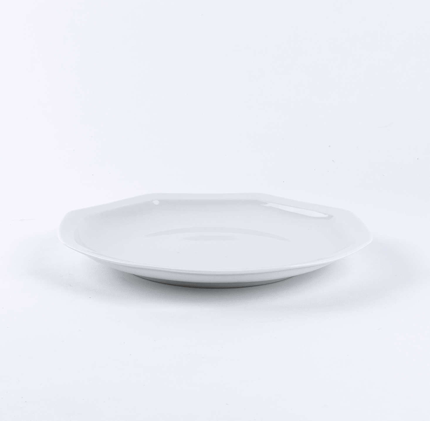 ogre-la-fabrique-intemporelle-assiette-plate-octogonale-24-5-cm image 2