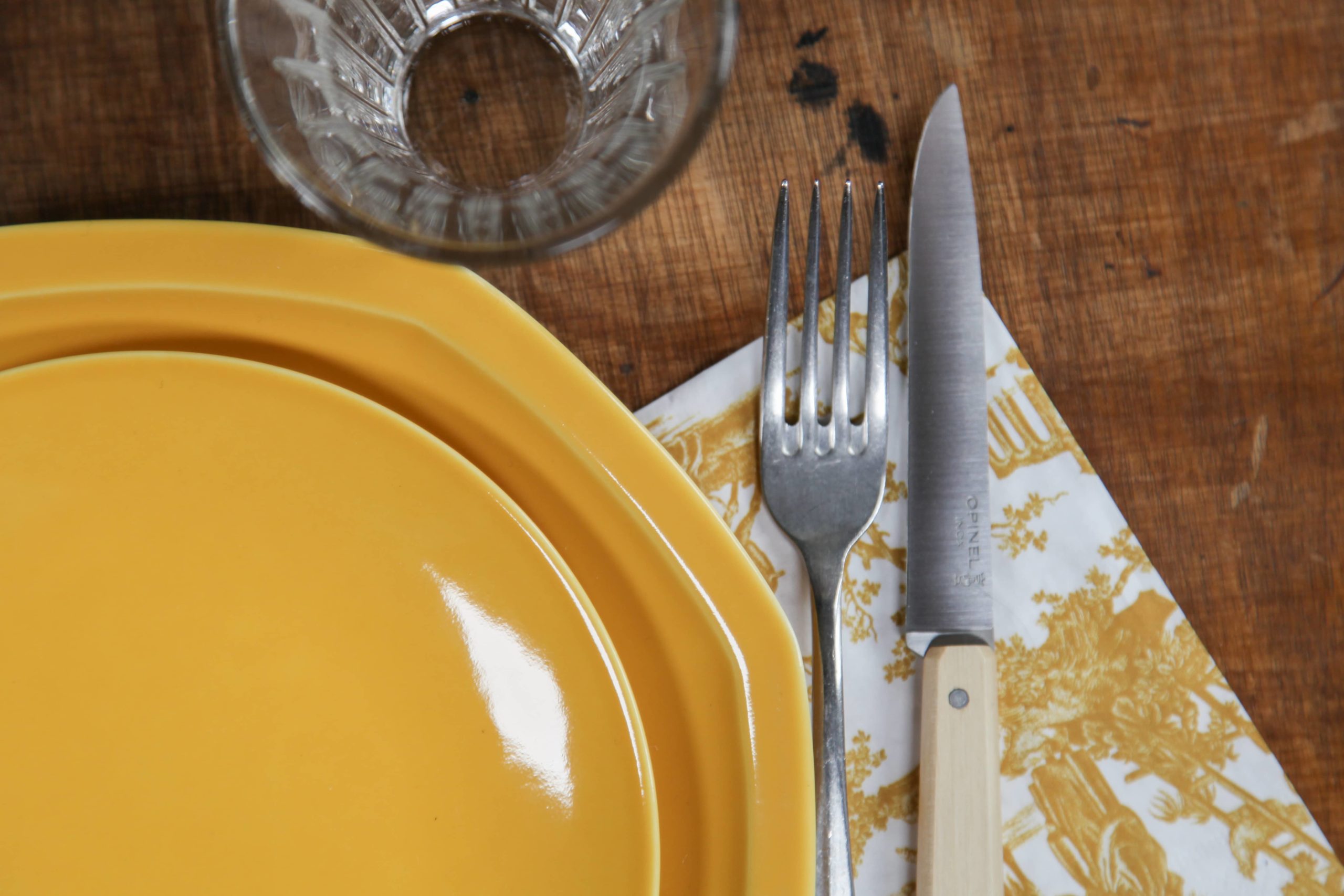 ogre-la-fabrique-assiette-dessert-porcelaine-jaune-moutarde-19-cm-2 image 3