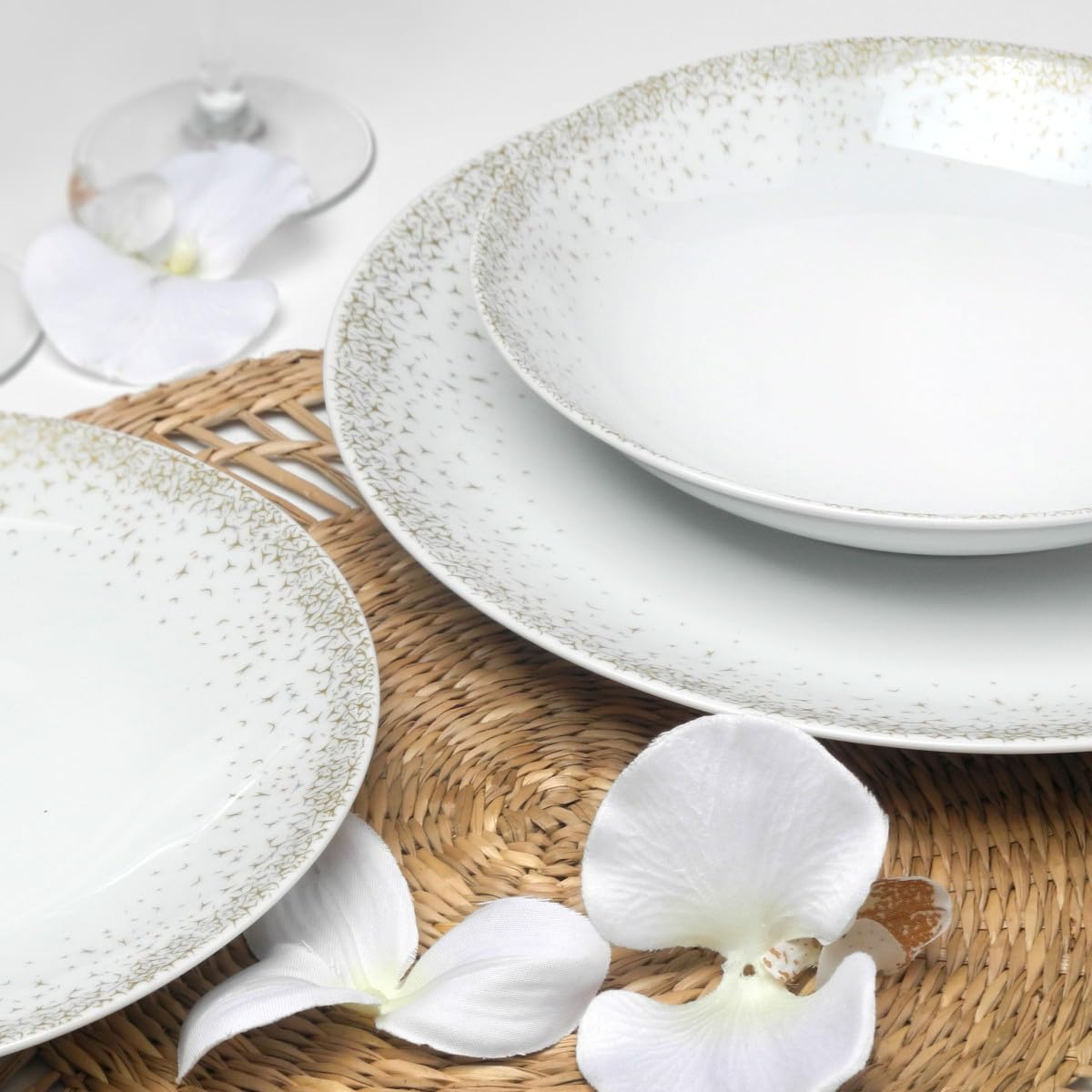 m-dard-de-noblat-byblos-service-18-assiettes-porcelaine-blanc-dor image 4