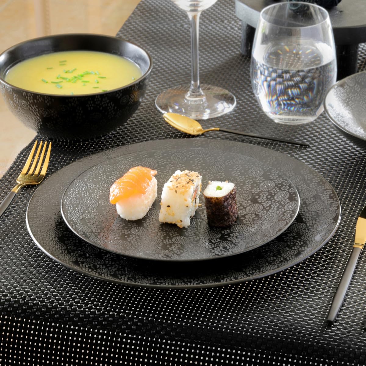 m-dard-de-noblat-nori-black-japan-service-18-assiettes-gr-s image 5