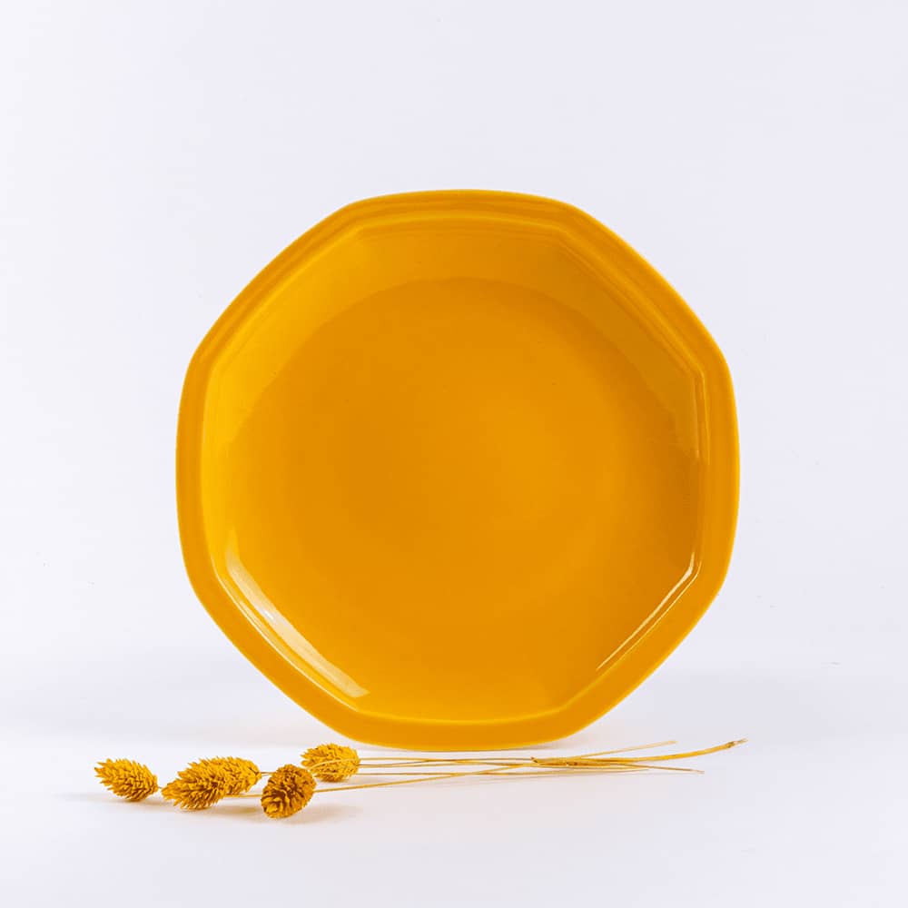 ogre-la-fabrique-intemporelle-assiette-plate-jaune-24-5-cm image 1